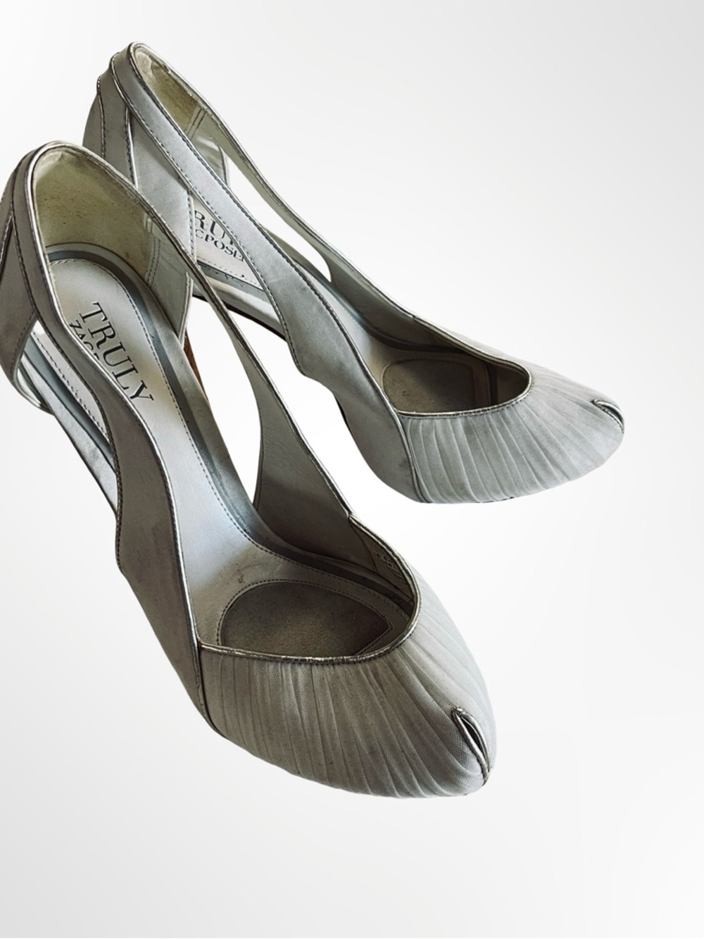 TRULY Zac Posen Women’s Peep-Toe Heels in size 6.5